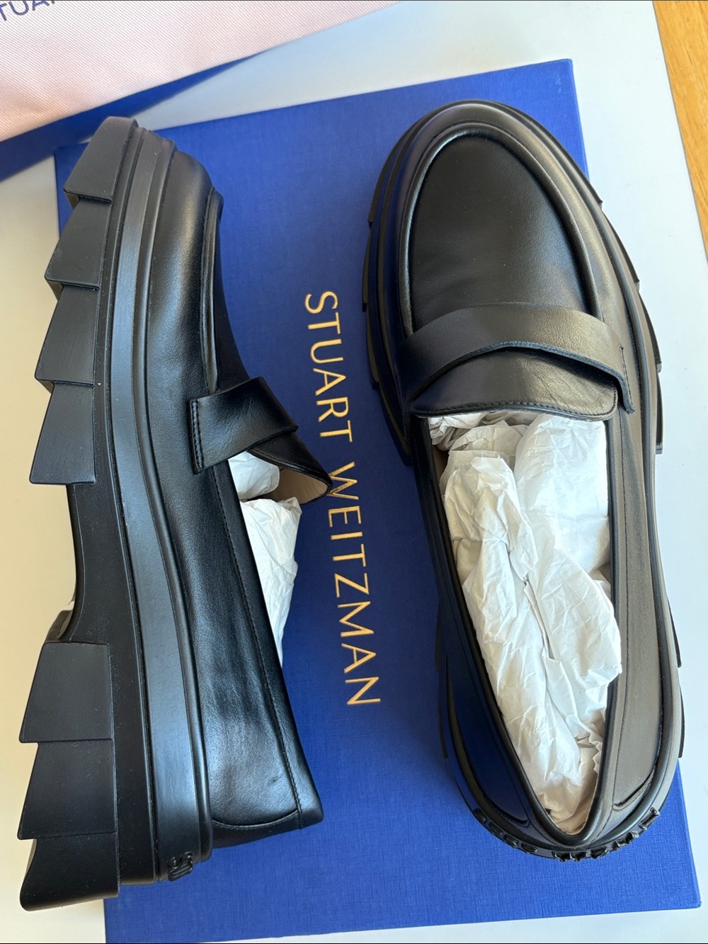 Stuart Weitzman  Black Leather Lug Sole Noho Loafers women sz 8.5